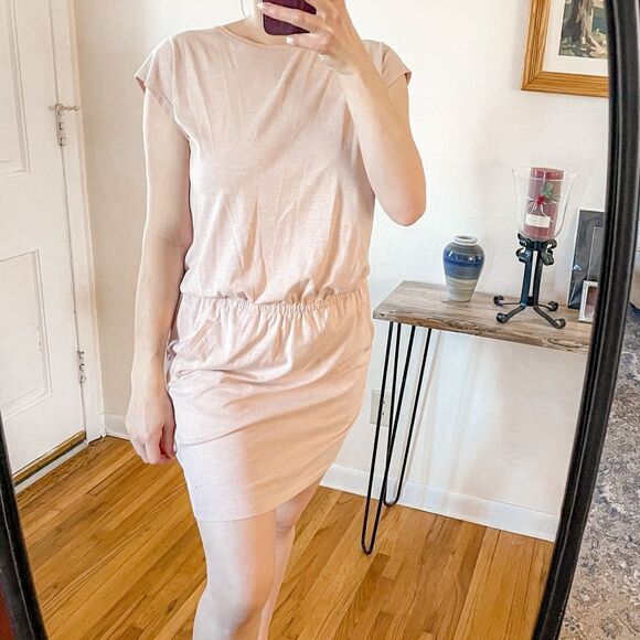 Arc’teryx Ardena Active Dress Light Pink S - Picture 1 of 9